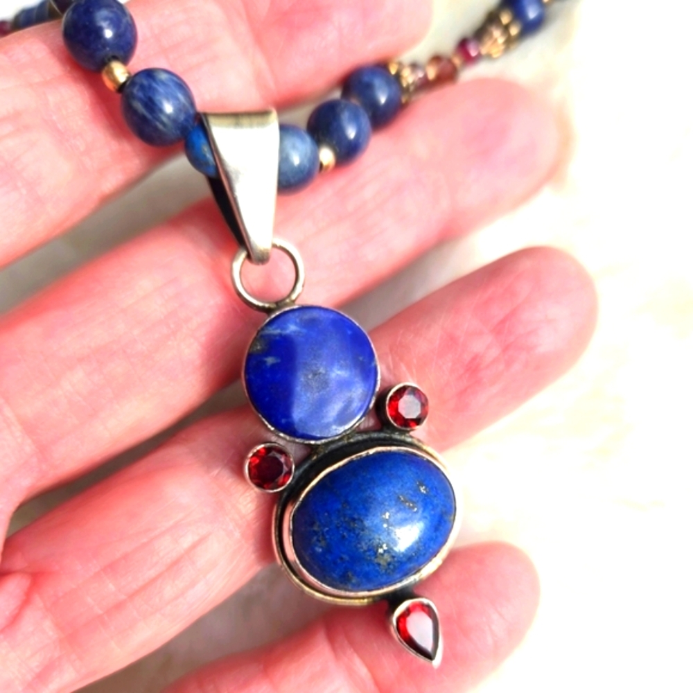 💎 Vintage Moroccan-style Necklace with Blue Lapis Lazuli & Red Agate Pendant 💎